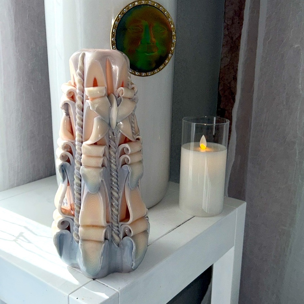 70’s ribbon handcrafted candle peach 🍑 ivory and grey